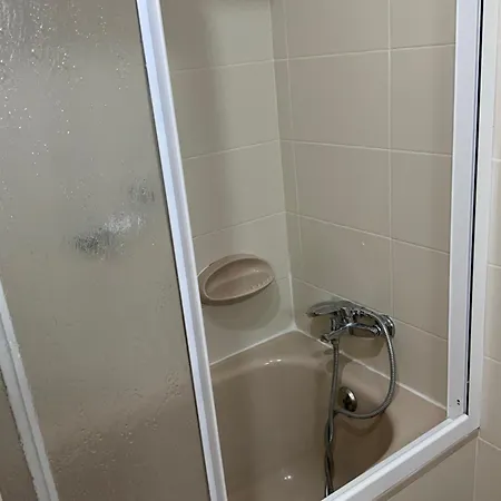 Apartamanto Frente Al Mar, Un Con Dos Camas, Mas Otra Cama Abatible En El Salon Benicassim